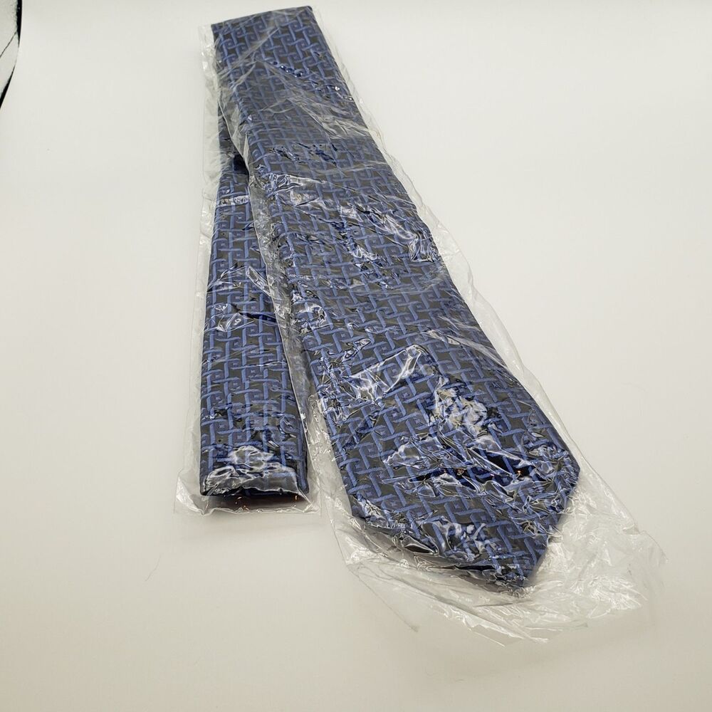 Skinny Tie Men's NWOT WeiShang Blue Black Geometric Woven Silk Classic  3x57 in